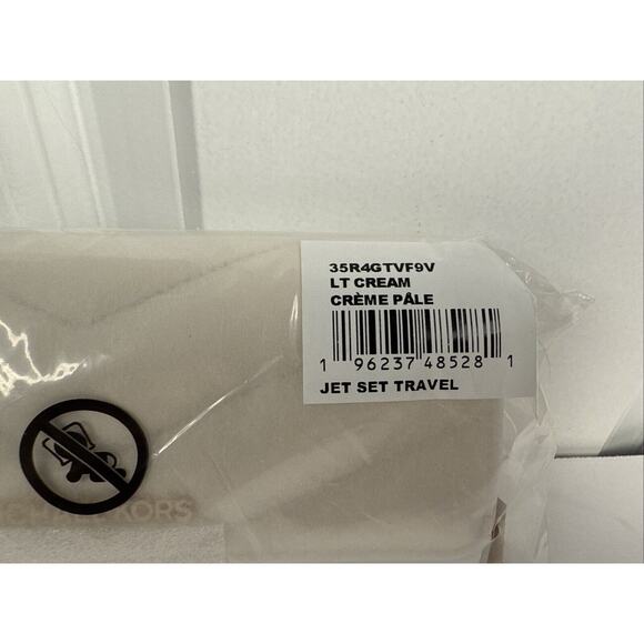 Michael Kors Jet Set Travel Large Trifold Wallet Quilted Stripe Light Cream/Gold - Picture 7 of 9